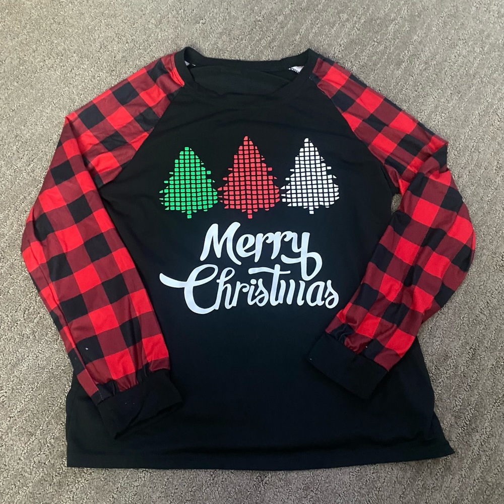 NWOT!!! Super soft material but kind of thin